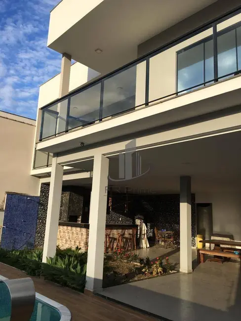Foto 1 de Casa com 3 quartos à venda, 300m2 em Pinheiral - RJ