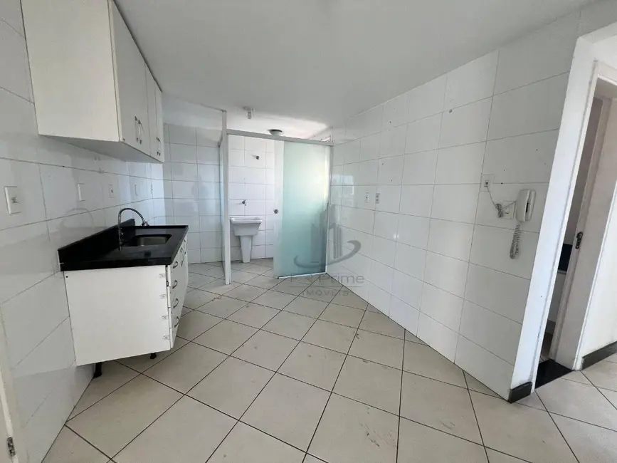 Apartamento com 3 quartos à venda e para alugar, 90m2 em Nossa Senhora das Graças, Volta Redonda - RJ - imagem 4 Foto 4 de Apartamento com 3 quartos à venda e para alugar, 90m2 em Nossa Senhora das Graças, Volta Redonda - RJ