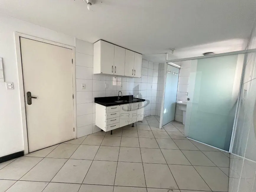 Apartamento com 3 quartos à venda e para alugar, 90m2 em Nossa Senhora das Graças, Volta Redonda - RJ - imagem 3 Foto 3 de Apartamento com 3 quartos à venda e para alugar, 90m2 em Nossa Senhora das Graças, Volta Redonda - RJ