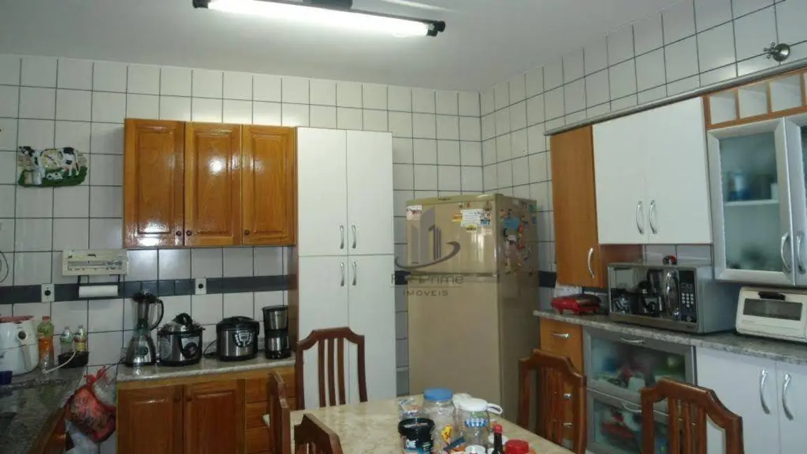 Casa com 4 quartos à venda, 162m2 em Jardim Belvedere, Volta Redonda - RJ - imagem 4 Foto 4 de Casa com 4 quartos à venda, 162m2 em Jardim Belvedere, Volta Redonda - RJ