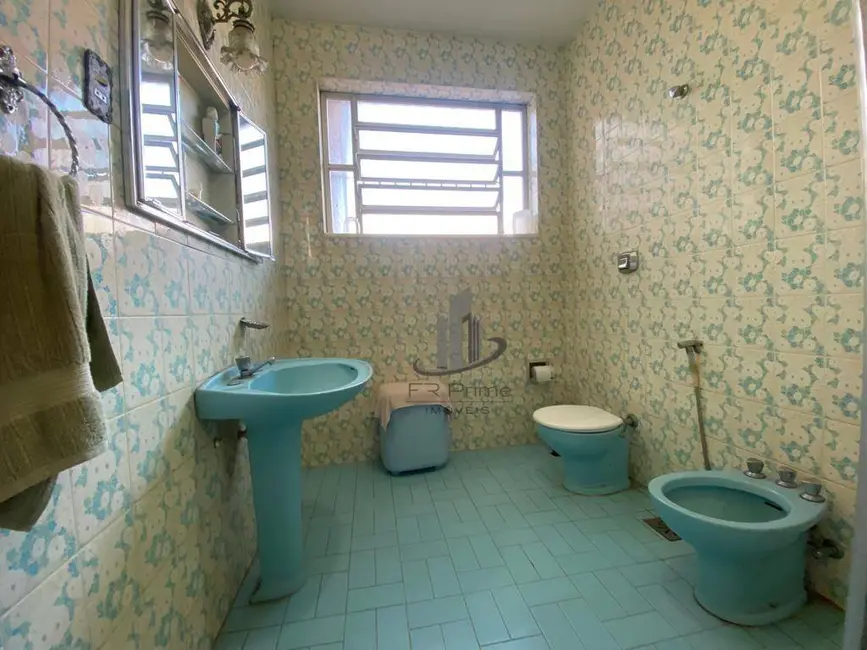 Casa com 2 quartos à venda, 650m2 em Laranjal, Volta Redonda - RJ - imagem 8 Foto 8 de Casa com 2 quartos à venda, 650m2 em Laranjal, Volta Redonda - RJ