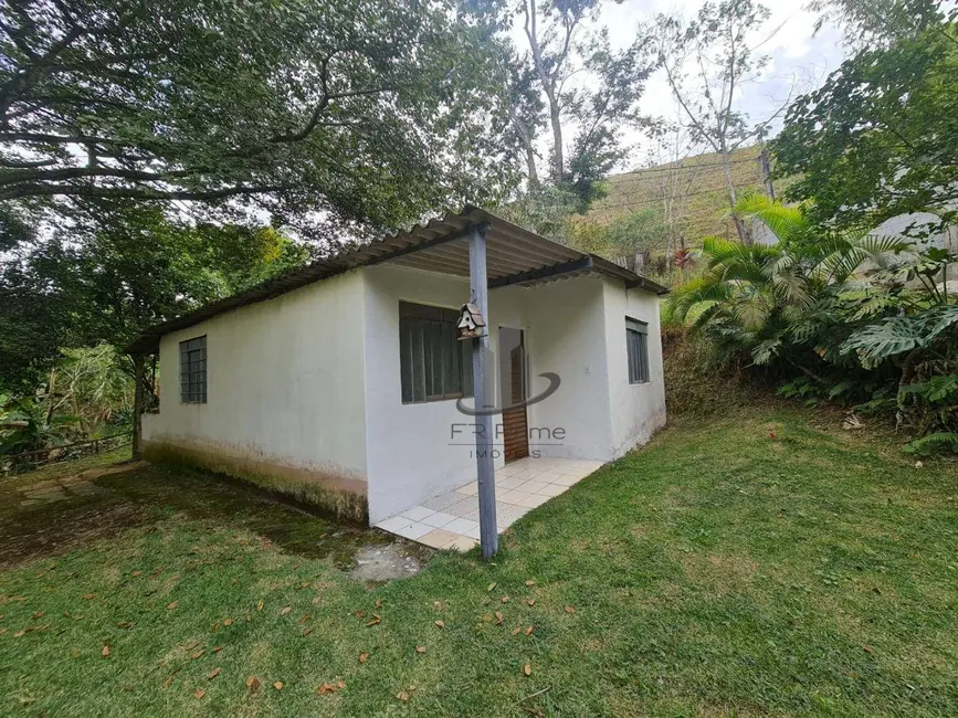 Foto 2 de Chácara com 2 quartos à venda, 3480m2 em Cantão, Barra Do Pirai - RJ