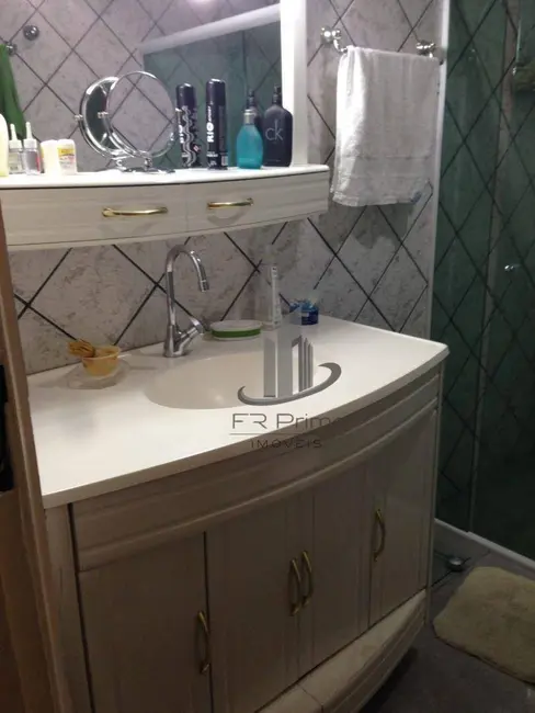 Cobertura com 3 quartos à venda, 208m2 em Aterrado, Volta Redonda - RJ - imagem 7 Foto 7 de Cobertura com 3 quartos à venda, 208m2 em Aterrado, Volta Redonda - RJ