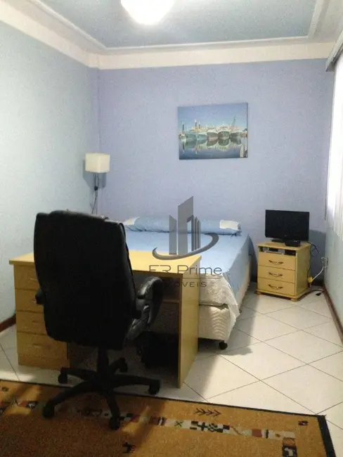 Cobertura com 3 quartos à venda, 208m2 em Aterrado, Volta Redonda - RJ - imagem 2 Foto 2 de Cobertura com 3 quartos à venda, 208m2 em Aterrado, Volta Redonda - RJ