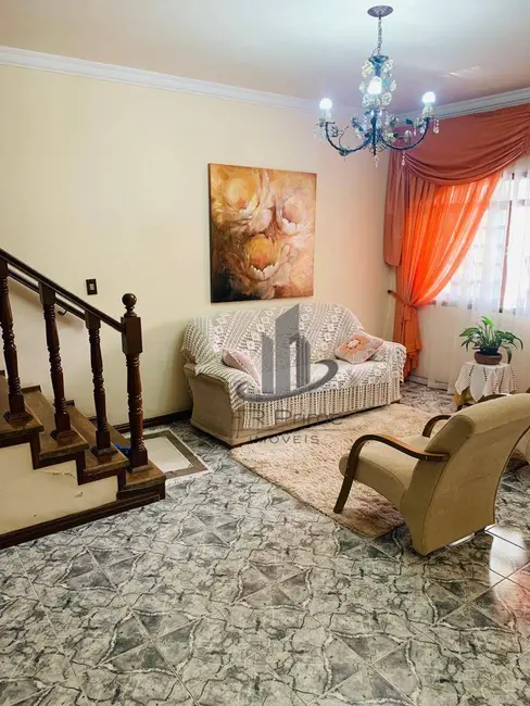 Casa com 4 quartos à venda, 300m2 em Pinheiral - RJ - imagem 2 Foto 2 de Casa com 4 quartos à venda, 300m2 em Pinheiral - RJ