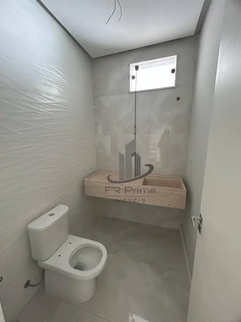 Casa de Condomínio com 3 quartos à venda, 209m2 em Jardim Belvedere, Volta Redonda - RJ - imagem 4 Foto 4 de Casa de Condomínio com 3 quartos à venda, 209m2 em Jardim Belvedere, Volta Redonda - RJ