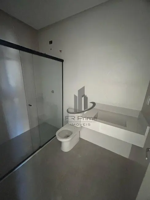 Casa de Condomínio com 3 quartos à venda, 209m2 em Jardim Belvedere, Volta Redonda - RJ - imagem 9 Foto 9 de Casa de Condomínio com 3 quartos à venda, 209m2 em Jardim Belvedere, Volta Redonda - RJ