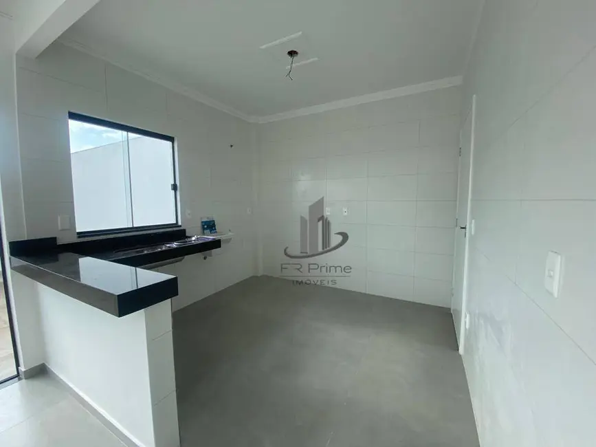 Foto 3 de Casa com 3 quartos à venda, 105m2 em Jardim Amália,  - RJ