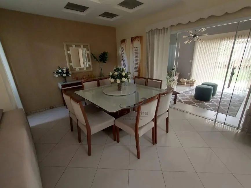 Casa com 3 quartos à venda, 334m2 em Jardim Amália, Volta Redonda - RJ - imagem 4 Foto 4 de Casa com 3 quartos à venda, 334m2 em Jardim Amália, Volta Redonda - RJ