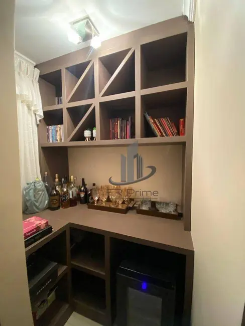 Casa com 3 quartos à venda, 449m2 em Jardim Belvedere, Volta Redonda - RJ - imagem 4 Foto 4 de Casa com 3 quartos à venda, 449m2 em Jardim Belvedere, Volta Redonda - RJ
