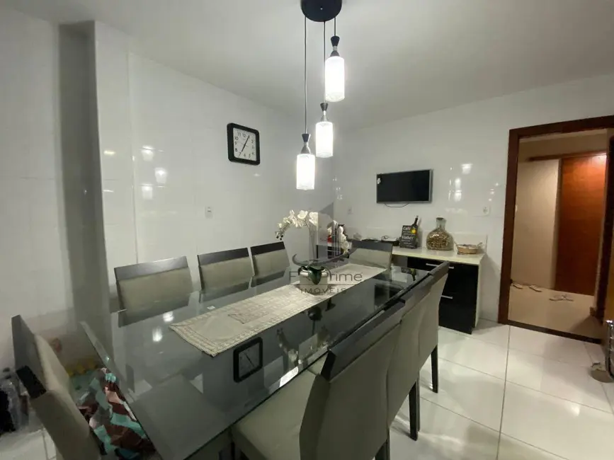 Casa com 3 quartos à venda, 449m2 em Jardim Belvedere, Volta Redonda - RJ - imagem 6 Foto 6 de Casa com 3 quartos à venda, 449m2 em Jardim Belvedere, Volta Redonda - RJ