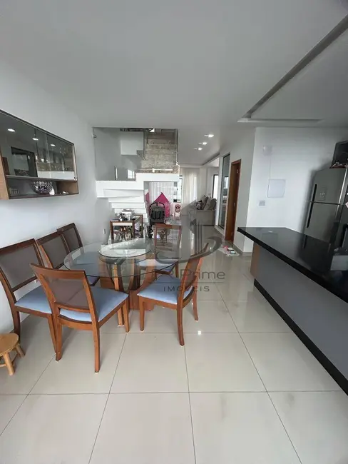 Foto 1 de Casa de Condomínio com 3 quartos à venda, 165m2 em Jardim Belvedere, Volta Redonda - RJ
