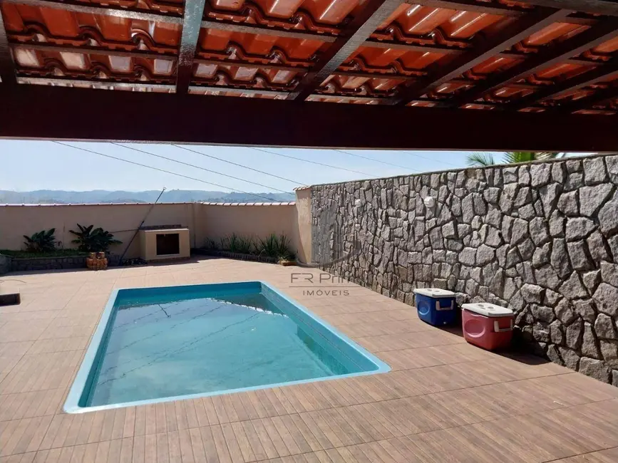 Foto 3 de Casa com 2 quartos à venda, 546m2 em Jardim Suíça, Volta Redonda - RJ