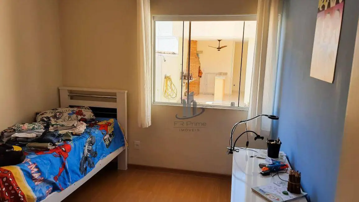 Casa com 3 quartos à venda, 381m2 em Jardim Amália, Volta Redonda - RJ - imagem 9 Foto 9 de Casa com 3 quartos à venda, 381m2 em Jardim Amália, Volta Redonda - RJ