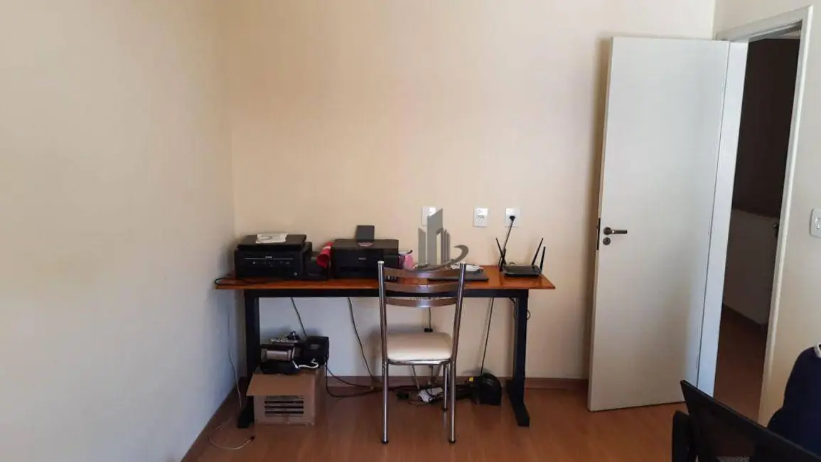 Casa com 3 quartos à venda, 381m2 em Jardim Amália, Volta Redonda - RJ - imagem 6 Foto 6 de Casa com 3 quartos à venda, 381m2 em Jardim Amália, Volta Redonda - RJ