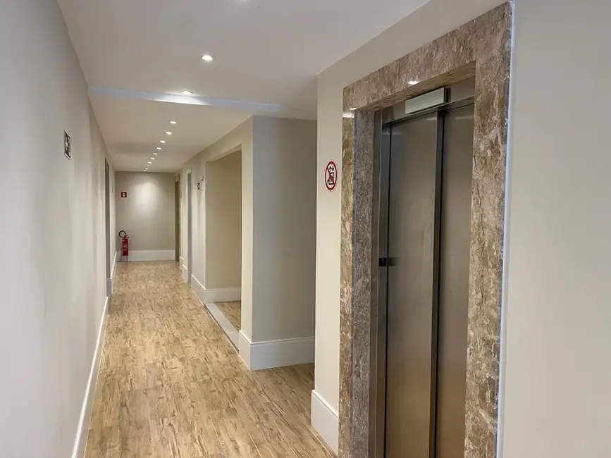 Sala Comercial à venda, 22m2 em Vila Santa Cecília, Volta Redonda - RJ - imagem 6 Foto 6 de Sala Comercial à venda, 22m2 em Vila Santa Cecília, Volta Redonda - RJ