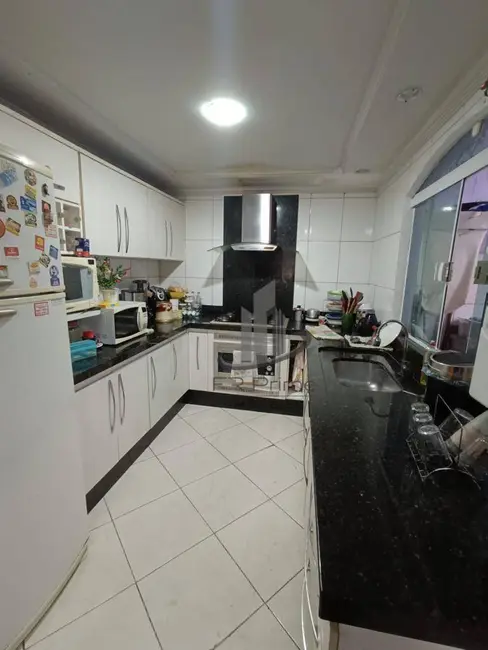 Casa com 4 quartos à venda, 162m2 em Volta Grande, Volta Redonda - RJ - imagem 5 Foto 5 de Casa com 4 quartos à venda, 162m2 em Volta Grande, Volta Redonda - RJ