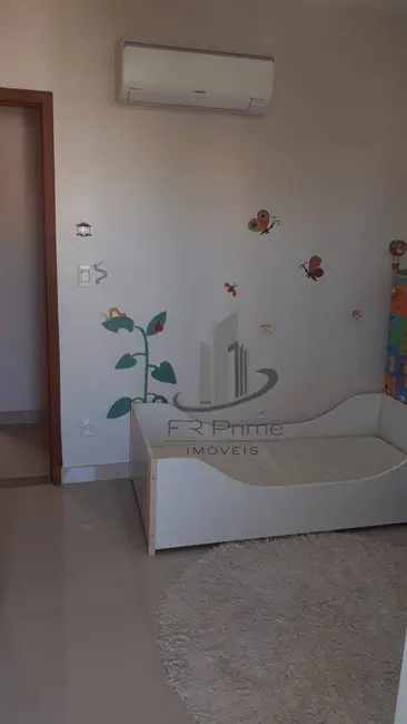 Apartamento com 3 quartos à venda, 184m2 em Niterói, Volta Redonda - RJ - imagem 9 Foto 9 de Apartamento com 3 quartos à venda, 184m2 em Niterói, Volta Redonda - RJ