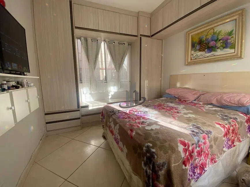 Foto 1 de Apartamento com 2 quartos à venda, 77m2 em Siderlândia, Volta Redonda - RJ