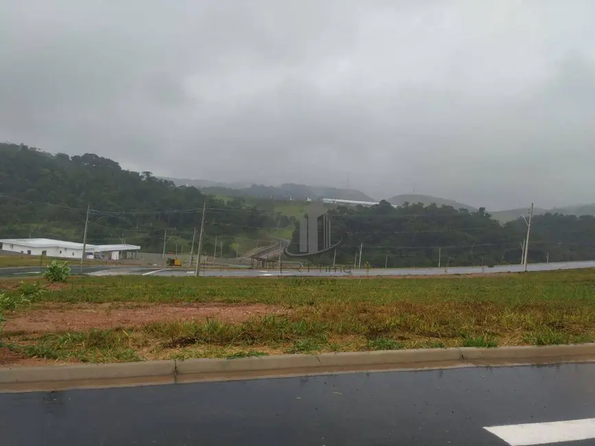 Foto 2 de Terreno / Lote à venda, 251m2 em Vila Rica, Volta Redonda - RJ