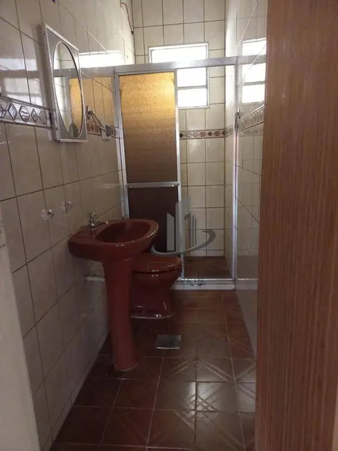 Casa com 3 quartos à venda, 168m2 em São Luís, Barra Mansa - RJ - imagem 5 Foto 5 de Casa com 3 quartos à venda, 168m2 em São Luís, Barra Mansa - RJ
