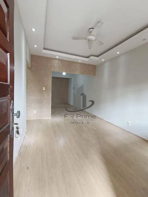 Casa com 3 quartos à venda, 277m2 em Sessenta, Volta Redonda - RJ - imagem 3 Foto 3 de Casa com 3 quartos à venda, 277m2 em Sessenta, Volta Redonda - RJ