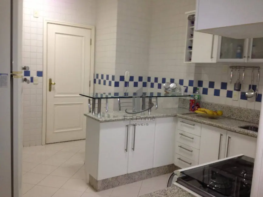 Apartamento com 3 quartos à venda, 139m2 em Laranjal, Volta Redonda - RJ - imagem 7 Foto 7 de Apartamento com 3 quartos à venda, 139m2 em Laranjal, Volta Redonda - RJ