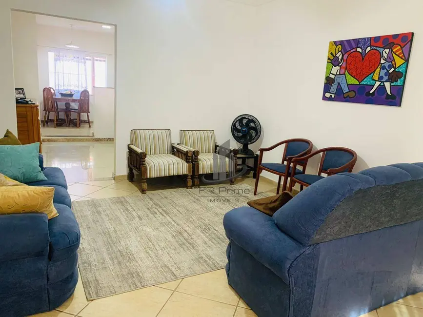 Foto 1 de Casa com 4 quartos à venda, 352m2 em Dom Bosco, Volta Redonda - RJ