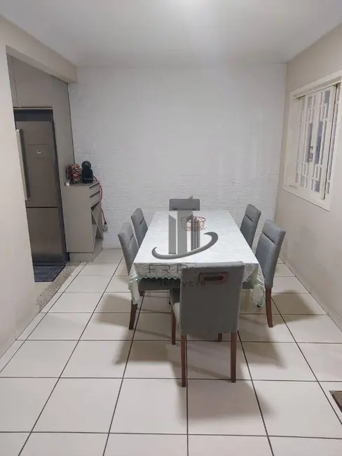 Casa com 2 quartos à venda, 188m2 em Retiro, Volta Redonda - RJ - imagem 4 Foto 4 de Casa com 2 quartos à venda, 188m2 em Retiro, Volta Redonda - RJ