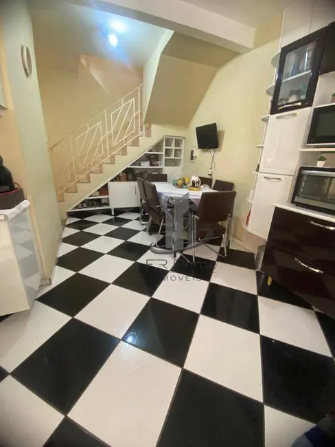 Casa com 3 quartos à venda, 385m2 em Jardim Belvedere, Volta Redonda - RJ - imagem 3 Foto 3 de Casa com 3 quartos à venda, 385m2 em Jardim Belvedere, Volta Redonda - RJ