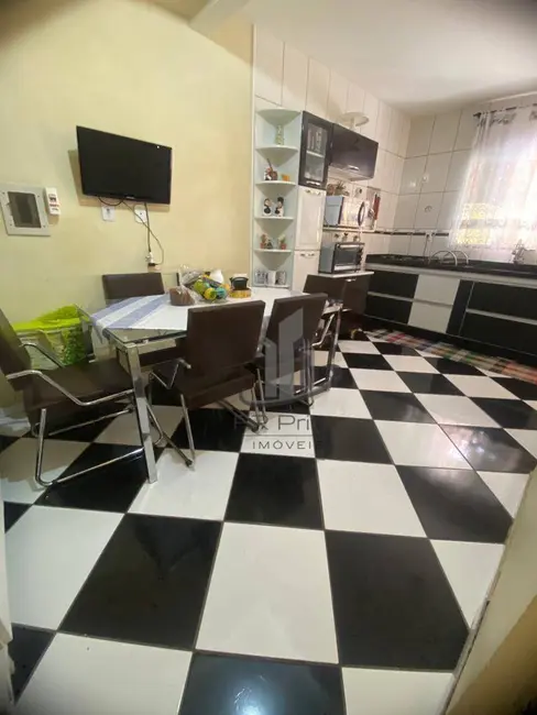 Casa com 3 quartos à venda, 385m2 em Jardim Belvedere, Volta Redonda - RJ - imagem 5 Foto 5 de Casa com 3 quartos à venda, 385m2 em Jardim Belvedere, Volta Redonda - RJ