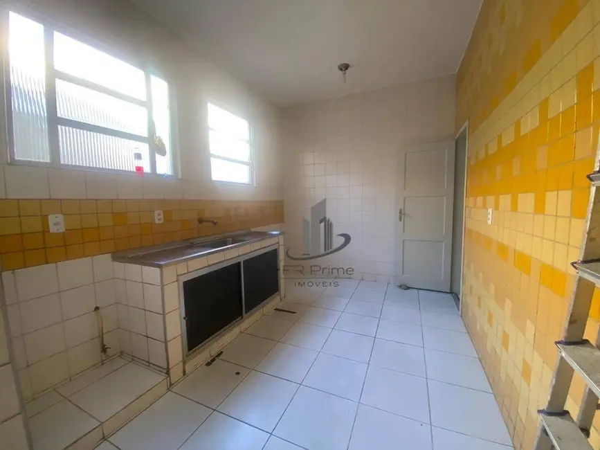Foto 2 de Casa com 3 quartos para alugar, 148m2 em Vila Santa Cecília, Volta Redonda - RJ
