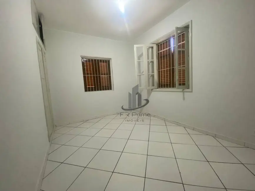 Foto 5 de Casa com 3 quartos para alugar, 148m2 em Vila Santa Cecília, Volta Redonda - RJ