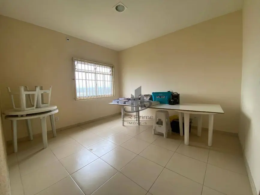 Foto 6 de Casa com 5 quartos à venda, 305m2 em Jardim Amália, Volta Redonda - RJ