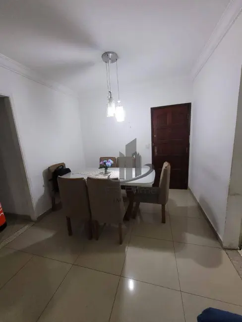 Cobertura com 3 quartos à venda, 211m2 em Jardim Amália, Volta Redonda - RJ - imagem 3 Foto 3 de Cobertura com 3 quartos à venda, 211m2 em Jardim Amália, Volta Redonda - RJ
