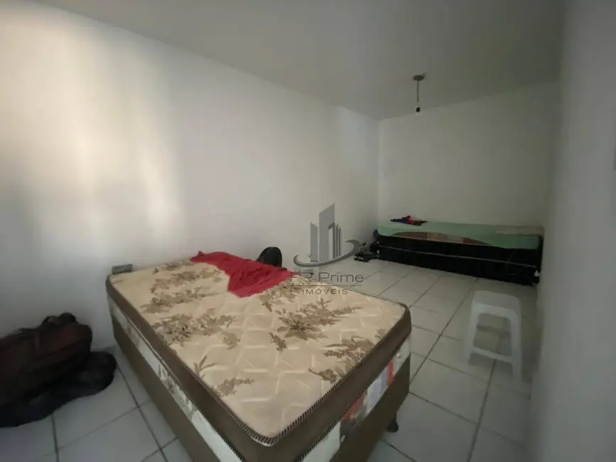 Casa com 4 quartos à venda, 143m2 em Jardim Vila Rica - Tiradentes, Volta Redonda - RJ - imagem 4 Foto 4 de Casa com 4 quartos à venda, 143m2 em Jardim Vila Rica - Tiradentes, Volta Redonda - RJ