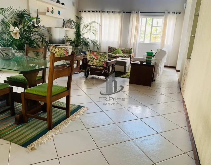 Casa com 5 quartos à venda, 501m2 em Jardim Amália, Volta Redonda - RJ - imagem 4 Foto 4 de Casa com 5 quartos à venda, 501m2 em Jardim Amália, Volta Redonda - RJ