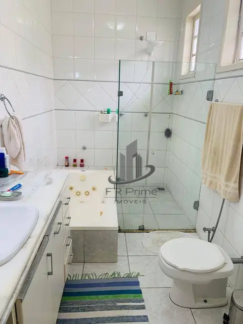 Casa com 5 quartos à venda, 501m2 em Jardim Amália, Volta Redonda - RJ - imagem 7 Foto 7 de Casa com 5 quartos à venda, 501m2 em Jardim Amália, Volta Redonda - RJ