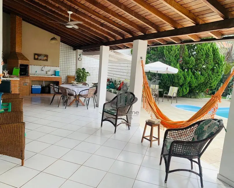 Foto 1 de Casa com 5 quartos à venda, 501m2 em Jardim Amália, Volta Redonda - RJ