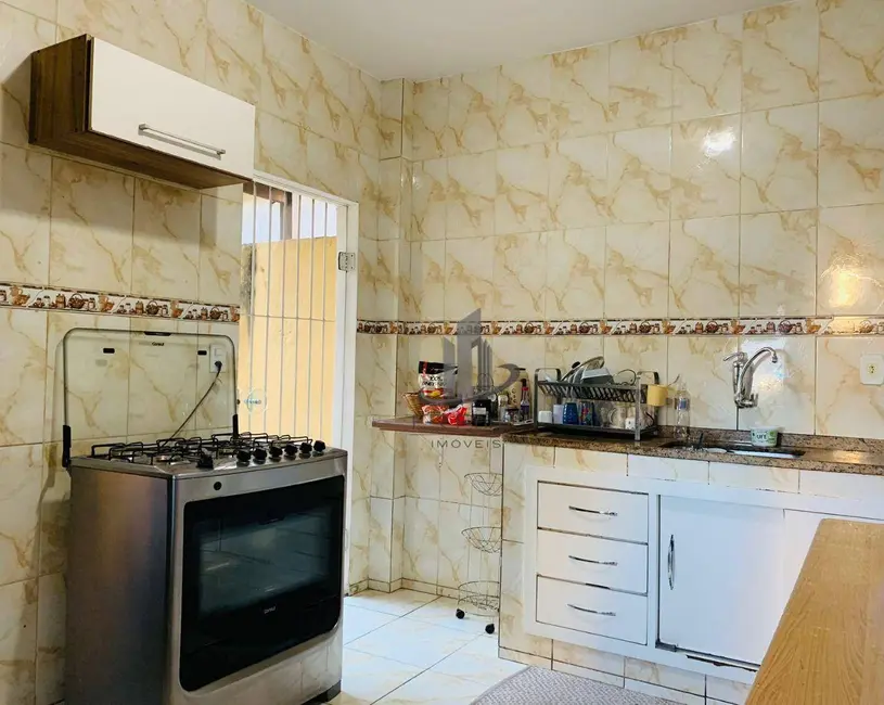 Casa com 2 quartos à venda, 387m2 em Retiro, Volta Redonda - RJ - imagem 3 Foto 3 de Casa com 2 quartos à venda, 387m2 em Retiro, Volta Redonda - RJ