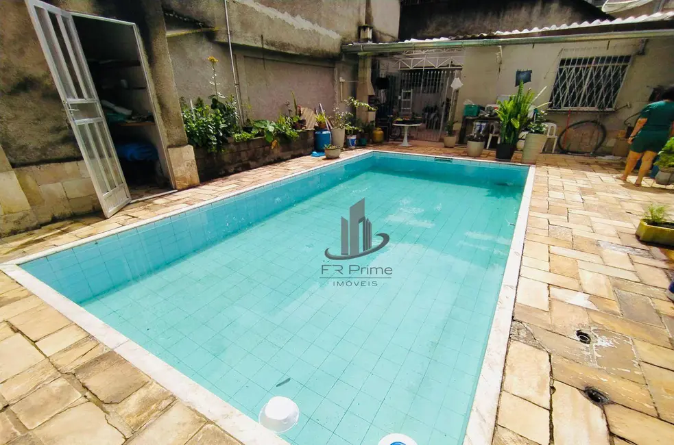 Foto 9 de Casa com 4 quartos à venda, 309m2 em Voldac, Volta Redonda - RJ