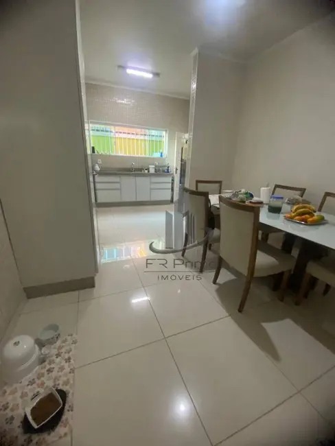 Casa com 4 quartos à venda, 660m2 em Vila Mury, Volta Redonda - RJ - imagem 5 Foto 5 de Casa com 4 quartos à venda, 660m2 em Vila Mury, Volta Redonda - RJ