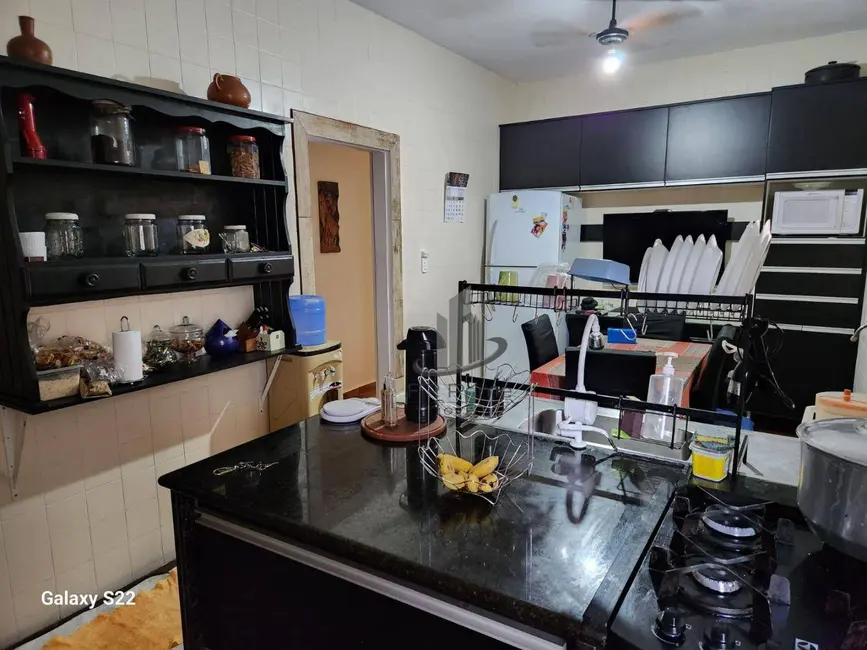 Casa com 4 quartos à venda, 360m2 em São João Batista, Volta Redonda - RJ - imagem 9 Foto 9 de Casa com 4 quartos à venda, 360m2 em São João Batista, Volta Redonda - RJ