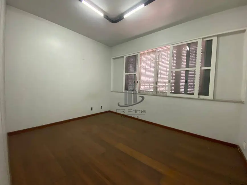 Foto 1 de Casa com 5 quartos à venda, 420m2 em Niterói, Volta Redonda - RJ