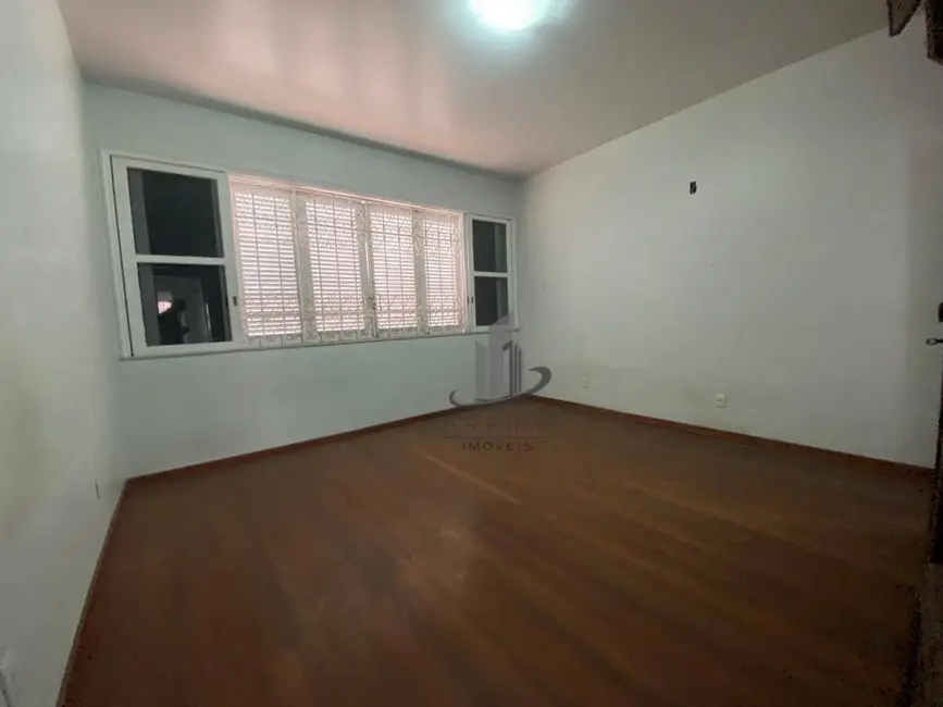 Casa com 5 quartos à venda, 420m2 em Niterói, Volta Redonda - RJ - imagem 6 Foto 6 de Casa com 5 quartos à venda, 420m2 em Niterói, Volta Redonda - RJ