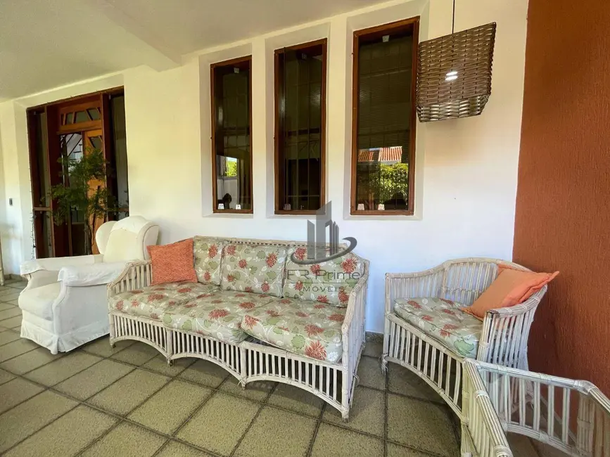Casa com 5 quartos à venda, 540m2 em Jardim Esperança, Volta Redonda - RJ - imagem 5 Foto 5 de Casa com 5 quartos à venda, 540m2 em Jardim Esperança, Volta Redonda - RJ