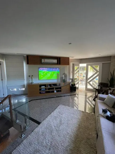 Cobertura com 3 quartos à venda, 316m2 em Vila Santa Cecília, Volta Redonda - RJ - imagem 1 Foto 1 de Cobertura com 3 quartos à venda, 316m2 em Vila Santa Cecília, Volta Redonda - RJ