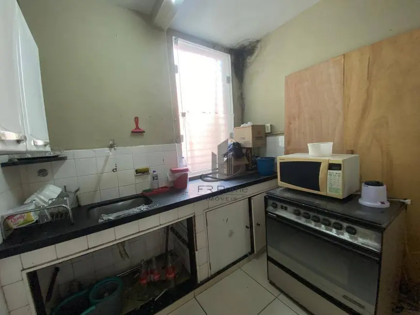 Loja para alugar, 120m2 em Centro, Volta Redonda - RJ - imagem 8 Foto 8 de Loja para alugar, 120m2 em Centro, Volta Redonda - RJ