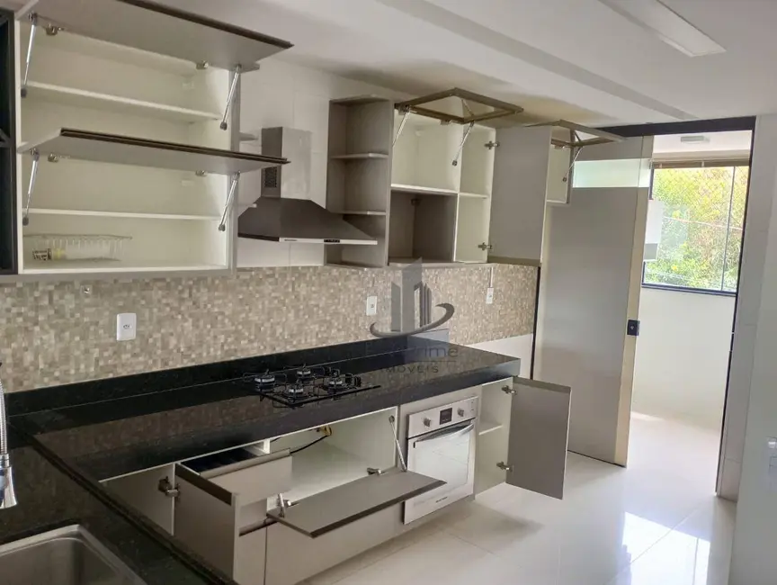 Apartamento com 3 quartos à venda, 160m2 em Jardim Suíça, Volta Redonda - RJ - imagem 2 Foto 2 de Apartamento com 3 quartos à venda, 160m2 em Jardim Suíça, Volta Redonda - RJ