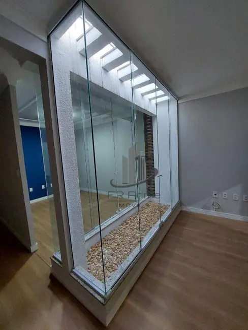 Casa com 2 quartos à venda, 180m2 em Centro, Barra Do Pirai - RJ - imagem 3 Foto 3 de Casa com 2 quartos à venda, 180m2 em Centro, Barra Do Pirai - RJ